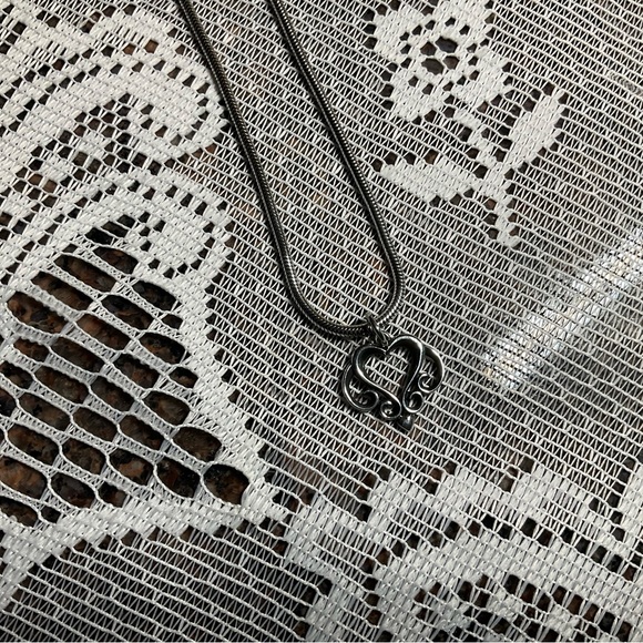 James Avery Retired Small Filigree Heart Pendant - Picture 6 of 13